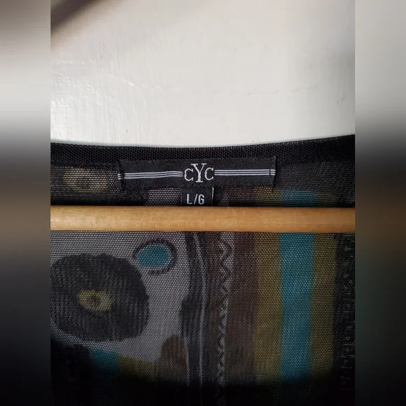 Unique Designer Top🖤💚🧡 - Picture 3 of 3